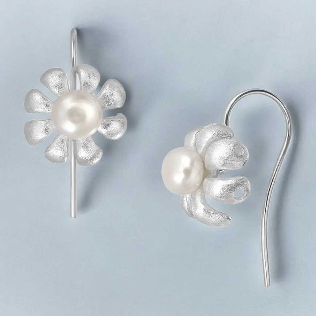 MadamLili 925 sterling zilveren botanische oorbellen met zoetwaterparels. - Afbeelding 4