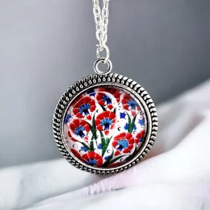 MadamLili "Unieke combinatie van retro en romantiek: Turkse tegelketting met hanger.